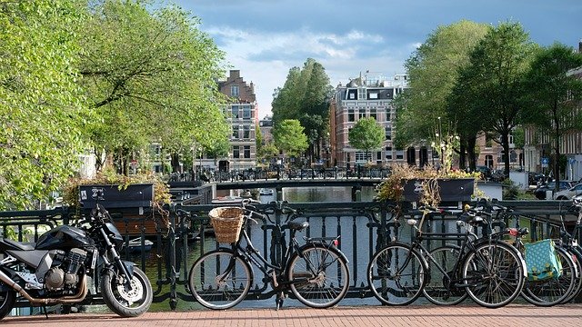 amsterdam travelguide